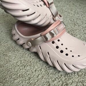 CROCS Echo Light Pink Clogs with Metallic Strap